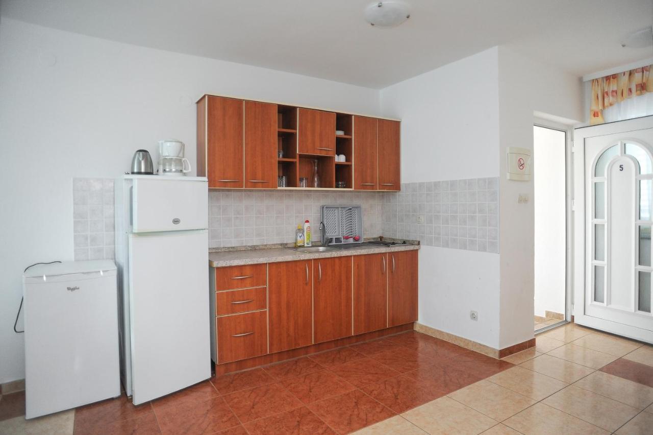 Apartmani Vila Caska Novalja Zewnętrze zdjęcie